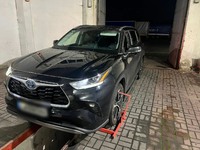 На кордоні з Польщею виявили викрадений позашляховик 2021 року випуску