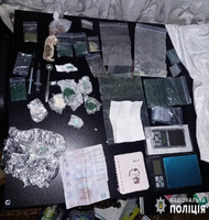 Чернігівські поліцейські затримали дует наркоторгівців та вилучили у них «товару» вартістю майже 100 тисяч гривень