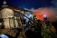 Криворізький район: надзвичайники ліквідували пожежу у приватному житловому секторі