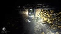 Новоукраїнський район: рятувальники ліквідували пожежу на території приватного домоволодіння