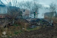 У Кам'янець-Подільському районі рятувальники ліквідували пожежу літньої кухні