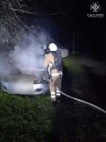 Вогнеборці ліквідували пожежу автомобіля в Калуському районі