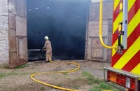 Кременчуцький район: рятувальники ліквідували пожежу в складській споруді