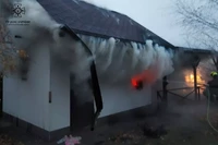 Дніпровський район: рятувальники ліквідували пожежу в лазні