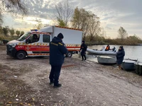 Полтавський район: тривають пошуки громадян на річці, які зникли внаслідок перекидання човна