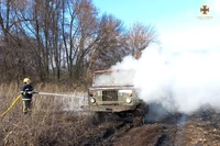 Полтавський район: вогнеборці загасили пожежу у вантажному автомобілі