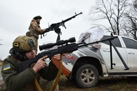 (ВІДЕО) На кордоні з росією бійці Держприкордонслужби готуються відбивати зимові повітряні атаки ворога