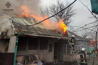 Павлоградський район: надзвичайники загасили пожежу на території приватного домоволодіння