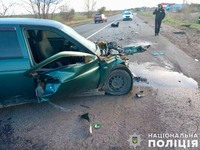 На Вознесенщині слідчі поліції встановлюють обставини автопригоди, в які травмувалось двоє водіїв та неповнолітній пасажир