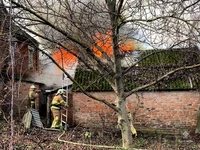 М. Ромни: оперативно приборкавши загоряння господарчої споруди, вогнеборці врятували житловий будинок