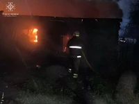 Коростенський район: бійці ДСНС врятували приватну оселю від знищення вогнем