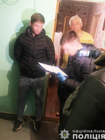 Викрали з банківської картки майже мільйон гривень: поліцейські Чернігівщини затримали  злочинну групу