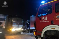 Кам’янський район: надзвичайники деблокували тіло водія вантажівки з понівеченого внаслідок ДТП автомобіля