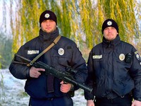 Поліція охорони Миколаєва затримала чоловіка з наркотичними речовинами