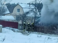 Житомирський район: під час ліквідації пожежі у дачному будинку врятовано літнього чоловіка