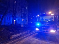 М. Харків: внаслідок пожежі у квартирі п’ятиповерхівки загинув 72-річний чоловік, ще 13 мешканців було евакуйовано