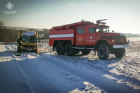 Рятувальники Хмельниччини продовжують надавати допомогу водіям на автошляхах області