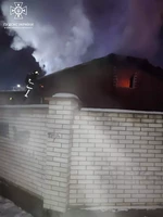 Вогнеборці ліквідували пожежу житлового будинку в Івано-Франківську площею 100 м. кв.