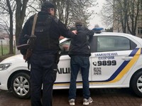 Нікопольські поліцейські охорони оперативно затримали крадія