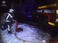 Троє людей травмувалось на пожежі житлового будинку в Калуському районі!