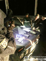 Чернігівські поліцейські вилучили у мешканця району незаконну зброю
