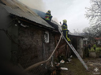 Хустські надзвичайники ліквідували пожежу в надвірній споруді, що прибудована до житлового будинку