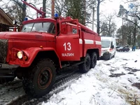 Коростенський район: рятувальники вилучили «карету» швидкої допомоги з узбіччя