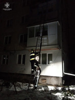 Київська область: рятувальники надали допомогу зачиненій у квартирі постраждалій