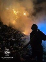 Кропивницький: рятувальники ліквідували пожежу на відкритій місцевості