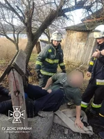 Олександрійський район: рятувальники допомогли чоловікові вибратися з криниці