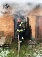 Кропивницький: рятувальники ліквідували пожежу у житловому секторі