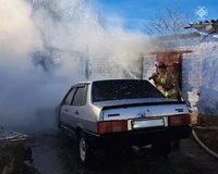 На Миколаївщині вогнеборці загасили пожежу автомобіля