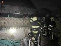 Мукачівські вогнеборці захистили від вогню житловий будинок