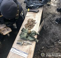 Поліція вилучила у херсонця гранати та понад сотню набоїв, які він намагався ввезти в Закарпатську область