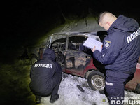 Спалили автівку, бо не змогли її викрасти: у Чернігівському районі поліція затримала зловмисників