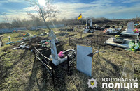 Пошкодив більше 80 надгробків - поліцейські затримали зловмисника, підозрюваного у наругі над могилами у Баштанському районі