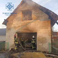 Дрогобицький район: вогнеборці ліквідували пожежу в гаражі