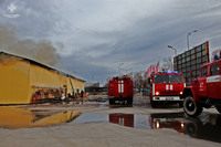 Київська область: рятувальники ліквідували загорання складської будівлі
