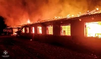 Вижницький район: вогнеборці ліквідували масштабну пожежу у складському приміщенні