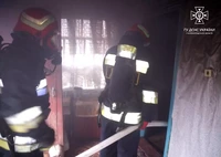 Новоукраїнський район: під час гасіння пожежі у житловому будинку рятувальники виявили тіло загиблого власника