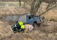 Полтавський район: рятувальники деблокували тіла двох громадян з понівеченого внаслідок ДТП автомобіля