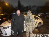 Чернігівські поліцейські затримали чотирьох чоловіків, які запустили феєрверк під час «повітряної тривоги»