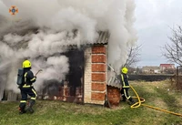 Полтавський район: вогнеборці загасили займання в гаражі