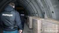 Облаштували підпільний тютюновий цех на території колишньої військової частини: на Черкащині поліція вилучила продукції на 20 млн грн