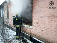Новоукраїнський район: рятувальники ліквідували дві пожежі у житловому секторі, є загиблі