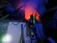 Дубно: рятувальники ліквідували пожежу господарської будівлі