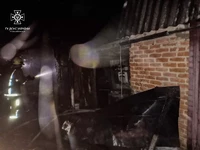Сумський район: ліквідувавши загоряння господарчої споруди вогнеборці врятували від знищення житловий будинок