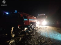 Рятувальники надали допомогу з бусирування вантажного автомобіля