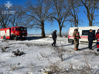 Рятувальники Одещини продовжують надавати допомогу водіям, які потрапили у полон негоди