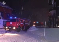 Рятувальники ліквідували пожежу котеджу в Надвірнянсьому районі